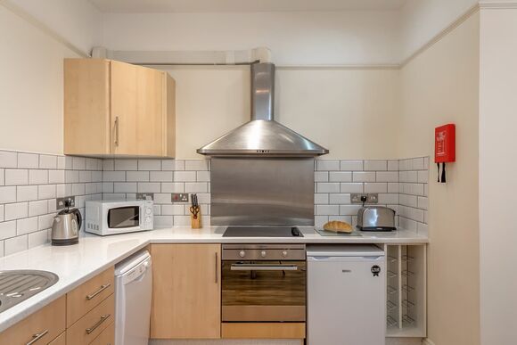 Secret Garden Apartment - Hengar Manor Country Park, St Tudy, Bodmin