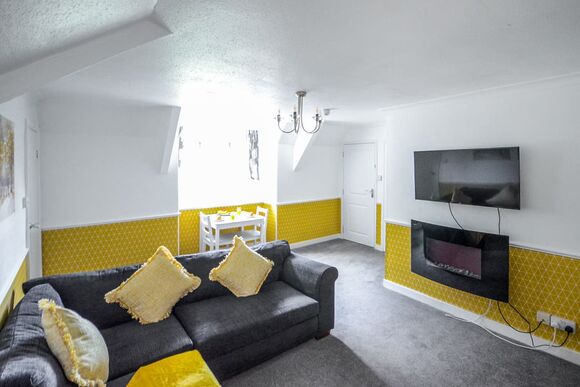 Country View 1 Bedroom Apartment - Hengar Manor Country Park, St Tudy, Bodmin