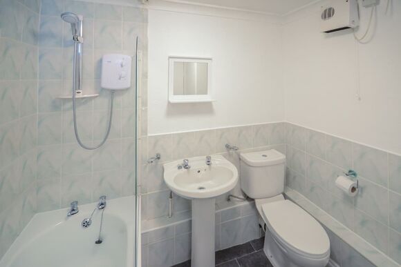 Country View 1 Bedroom Apartment - Hengar Manor Country Park, St Tudy, Bodmin