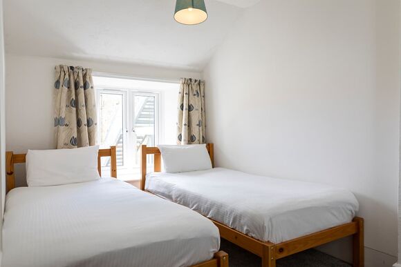 Garden View 2 Bedroom Apartment - Hengar Manor Country Park, St Tudy, Bodmin