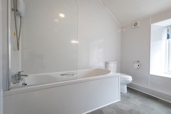 Garden View 2 Bedroom Apartment - Hengar Manor Country Park, St Tudy, Bodmin