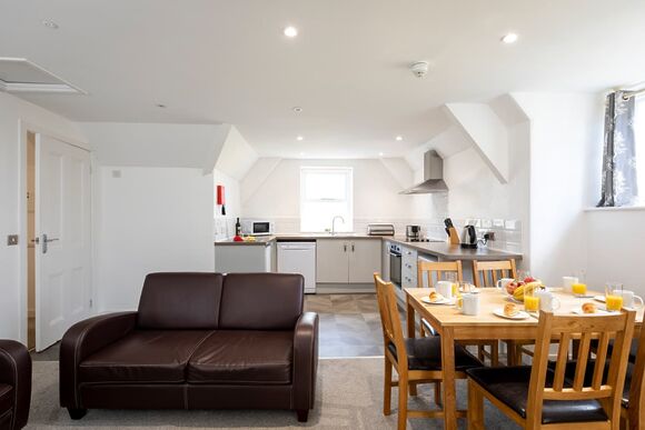 Maids Retreat 3 Bedroom Apartment - Hengar Manor Country Park, St Tudy, Bodmin