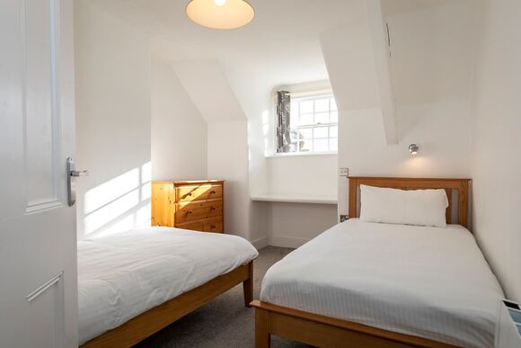 Maids Retreat 3 Bedroom Apartment - Hengar Manor Country Park, St Tudy, Bodmin