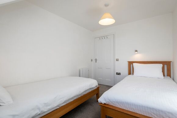 Maids Retreat 3 Bedroom Apartment - Hengar Manor Country Park, St Tudy, Bodmin