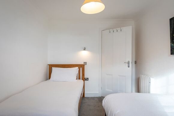 Maids Retreat 3 Bedroom Apartment - Hengar Manor Country Park, St Tudy, Bodmin