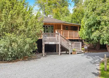 Henlle Hall Woodland Lodges, Henlle, Nr Oswestry