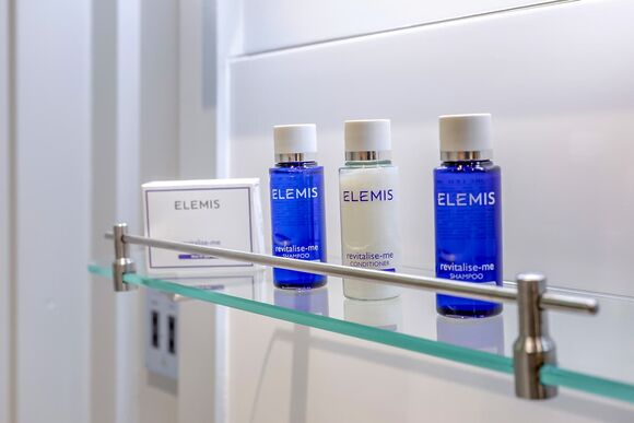 Ruby Meadow - Henlle Hall Woodland Lodges, Henlle, Nr Oswestry