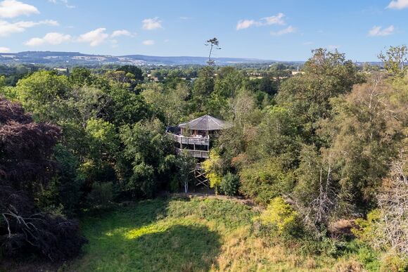 Tree Tops - Henlle Hall Woodland Lodges, Henlle, Nr Oswestry