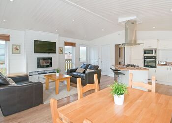 Bassetts - Warren Lodges, Woodham Walter, Maldon