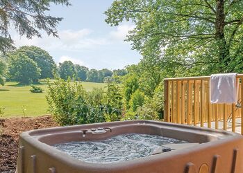 Cherry Tree Lodge - Herons Brook Retreat Lodges, Narberth, Nr Tenby