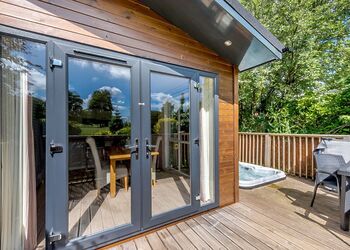 The Harrington Lodge - Herons Brook Retreat Lodges, Narberth, Nr Tenby