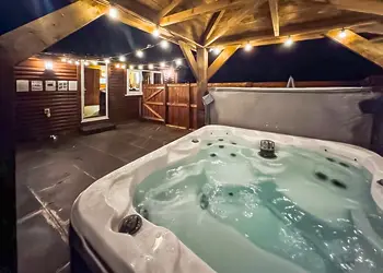 Heronstone Lodges, Brecon Beacons National Park, 