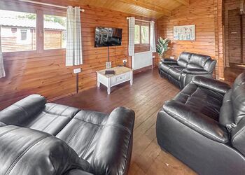 Woodpecker - Heronstone Lodges, Brecon Beacons National Park, 