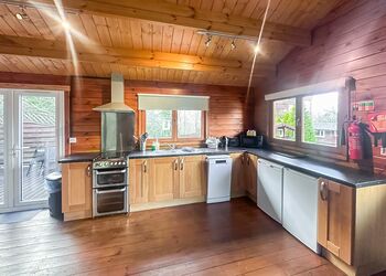 Woodpecker - Heronstone Lodges, Brecon Beacons National Park, 