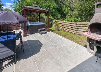 Hawk - Heronstone Lodges, Brecon Beacons National Park, 
