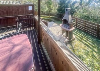 Kestrel - Heronstone Lodges, Brecon Beacons National Park, 