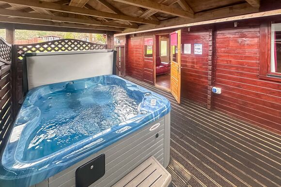 Pheasant Lodge - Heronstone Lodges, Brecon Beacons National Park, 