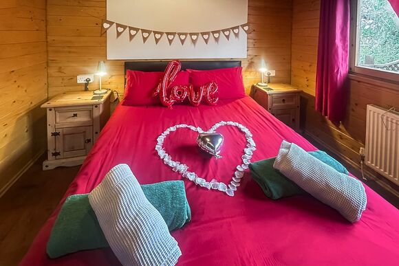 Pheasant Lodge - Heronstone Lodges, Brecon Beacons National Park, 