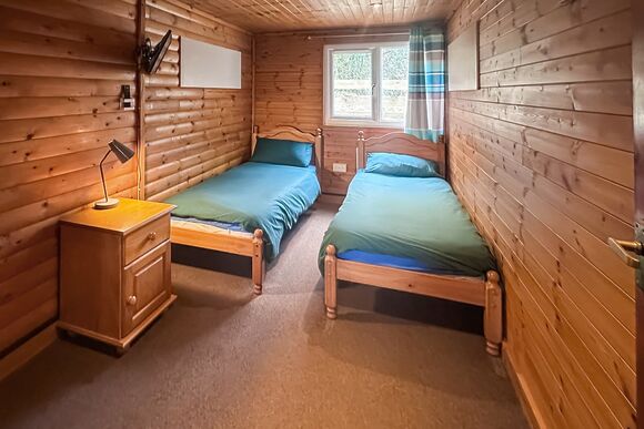 Red Kite - Heronstone Lodges, Brecon Beacons National Park,