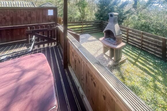 Kestrel - Heronstone Lodges, Brecon Beacons National Park, 