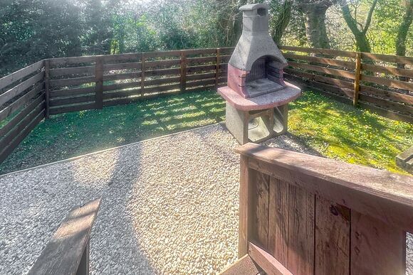Kestrel - Heronstone Lodges, Brecon Beacons National Park, 