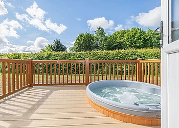 High Farm Deluxe Pod (Hot Tub)