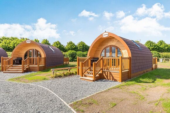 High Farm Deluxe Pod - High Farm Holiday Park, Beverley