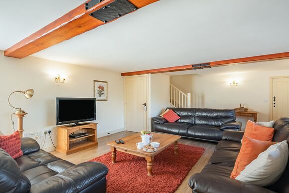 The Grainery - High Farm Holiday Park, Beverley