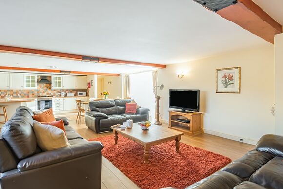 The Grainery - High Farm Holiday Park, Beverley