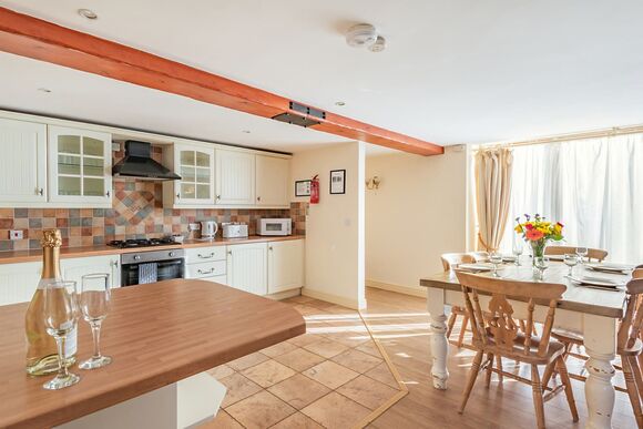 The Grainery - High Farm Holiday Park, Beverley