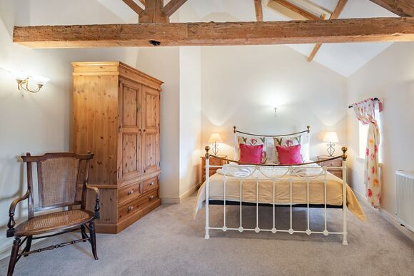 The Grainery - High Farm Holiday Park, Beverley