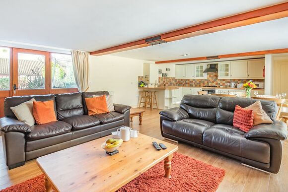 The Grainery - High Farm Holiday Park, Beverley