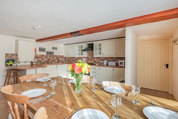 The Grainery - High Farm Holiday Park, Beverley
