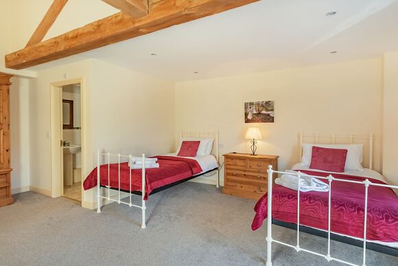 The Grainery - High Farm Holiday Park, Beverley