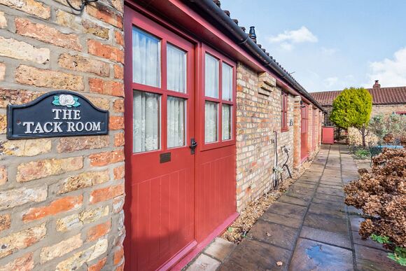 The Tack Room - High Farm Holiday Park, Beverley