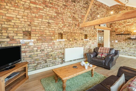 The Tack Room - High Farm Holiday Park, Beverley