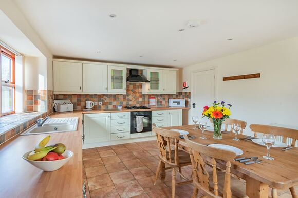 The Parlour - High Farm Holiday Park, Beverley