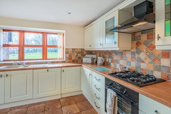 The Parlour - High Farm Holiday Park, Beverley