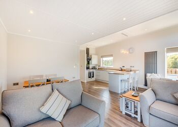 Lakeside Retreat VIP - Waterside Hambleton Lakeside Lodges, Poulton-Le-Fylde