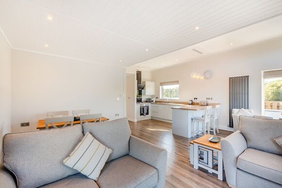 Lakeside Retreat VIP - Waterside Hambleton Lakeside Lodges, Poulton-Le-Fylde