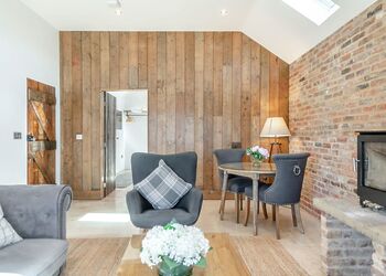 The Meal House - Home Farm Park Luxury Barns, Burgh le Marsh