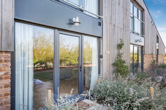 Sage Cottage - Home Farm Park Luxury Barns, Burgh le Marsh