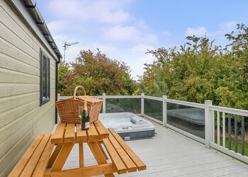 Foxglove VIP - Home Farm Park Lakeside Retreat, Burgh le Marsh