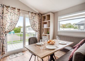 Foxglove VIP - Home Farm Park Lakeside Retreat, Burgh le Marsh