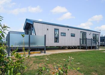 Teasel Lakeside - Home Farm Park Lakeside Retreat, Burgh le Marsh