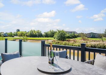 Teasel Lakeside - Home Farm Park Lakeside Retreat, Burgh le Marsh