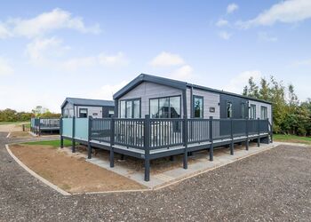 Marigold - Home Farm Park Lakeside Retreat, Burgh le Marsh