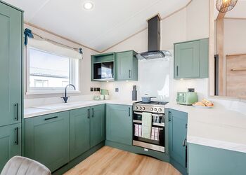 Marigold - Home Farm Park Lakeside Retreat, Burgh le Marsh