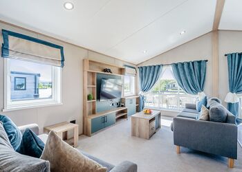 Mallow Lakeside - Home Farm Park Lakeside Retreat, Burgh le Marsh