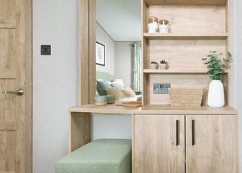 Mallow Lakeside - Home Farm Park Lakeside Retreat, Burgh le Marsh